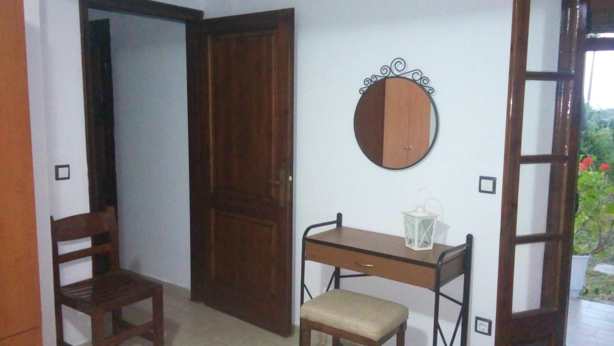 טסיליבי Yiannis Studios מראה חיצוני תמונה