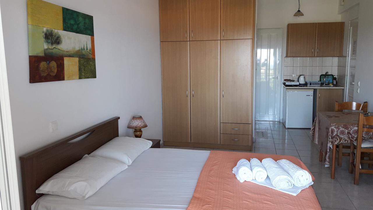 טסיליבי Yiannis Studios מראה חיצוני תמונה